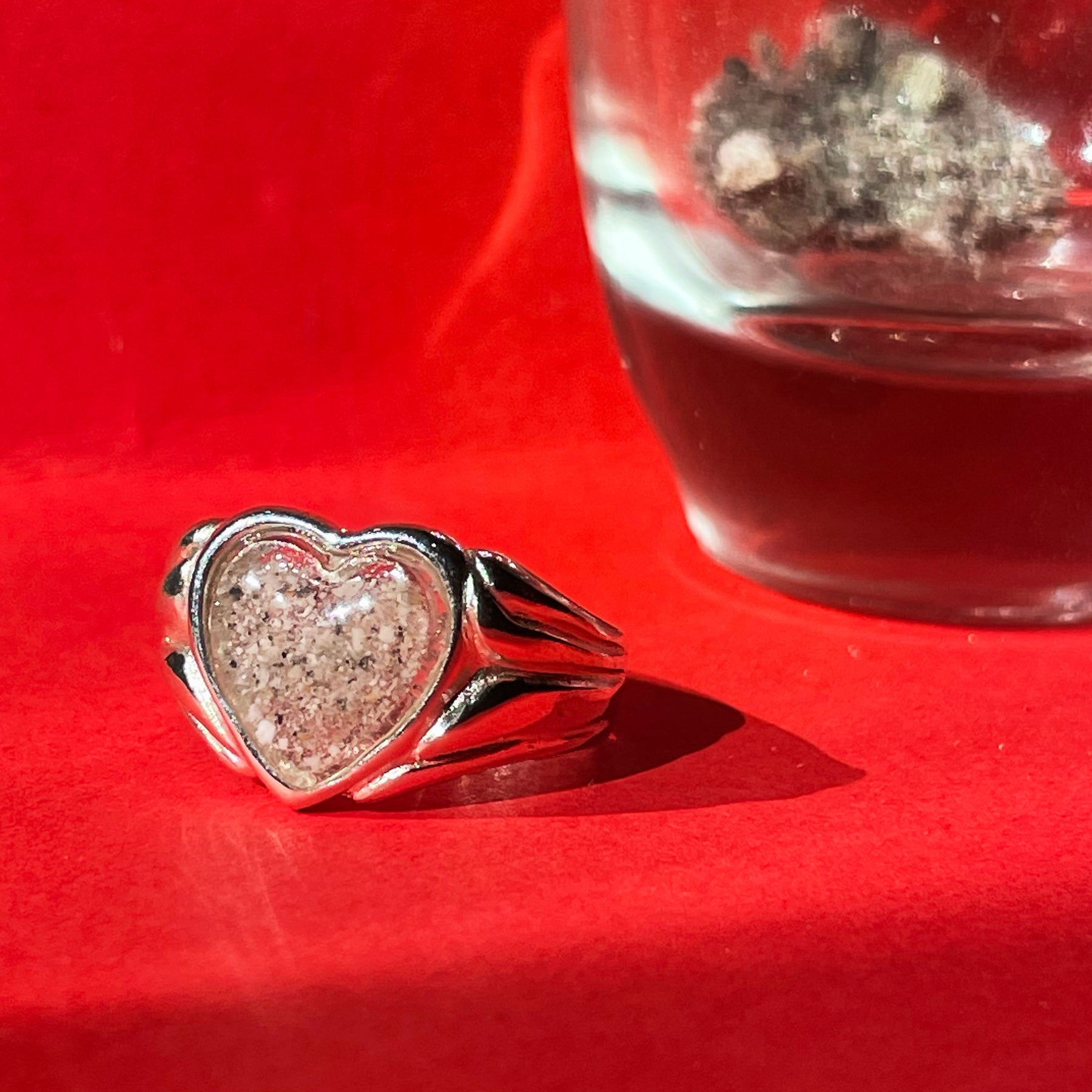 New Heart's Ashes Ring is here 🖤