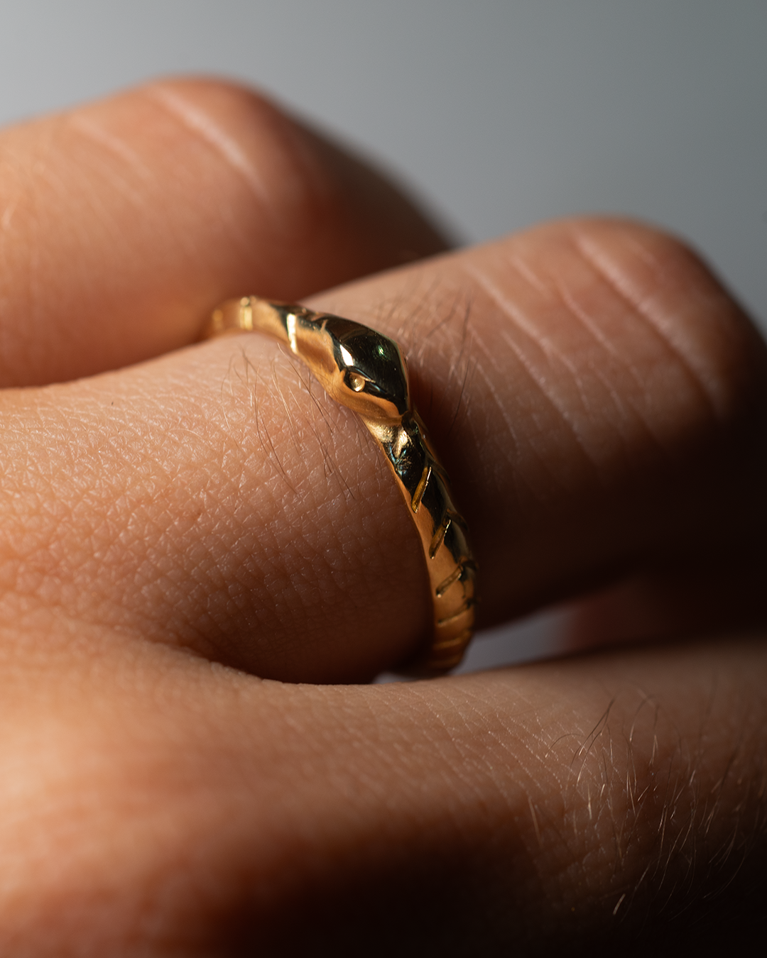 Knife's Edge Ouroboros Snake Ring - Solid 9K Gold