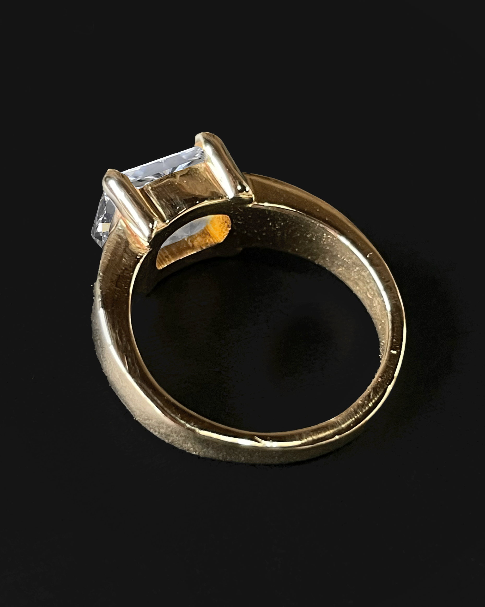 Radiant Cut Diamond Ring - Solid Gold