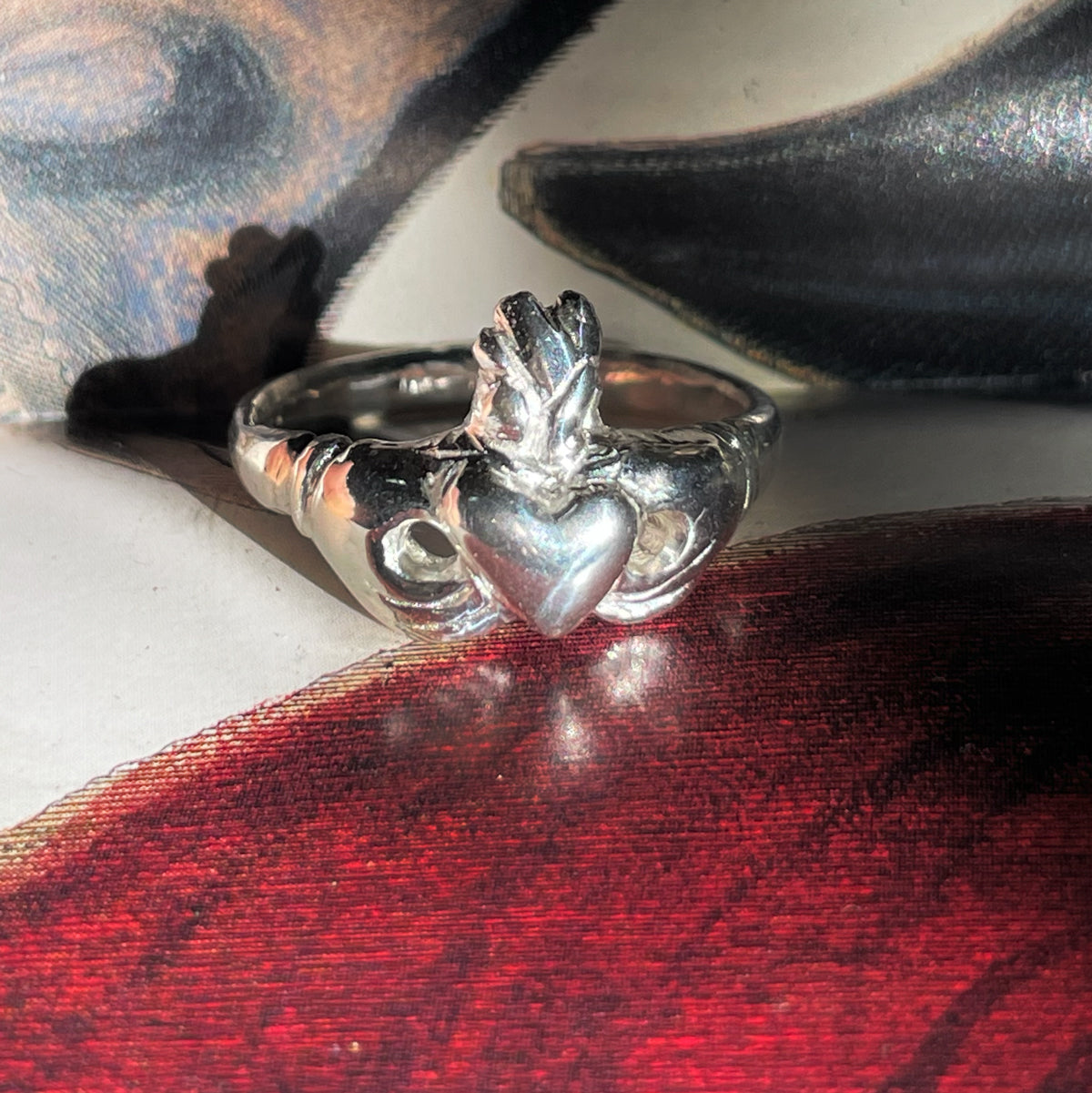 Hold My Heart Claddagh Ring