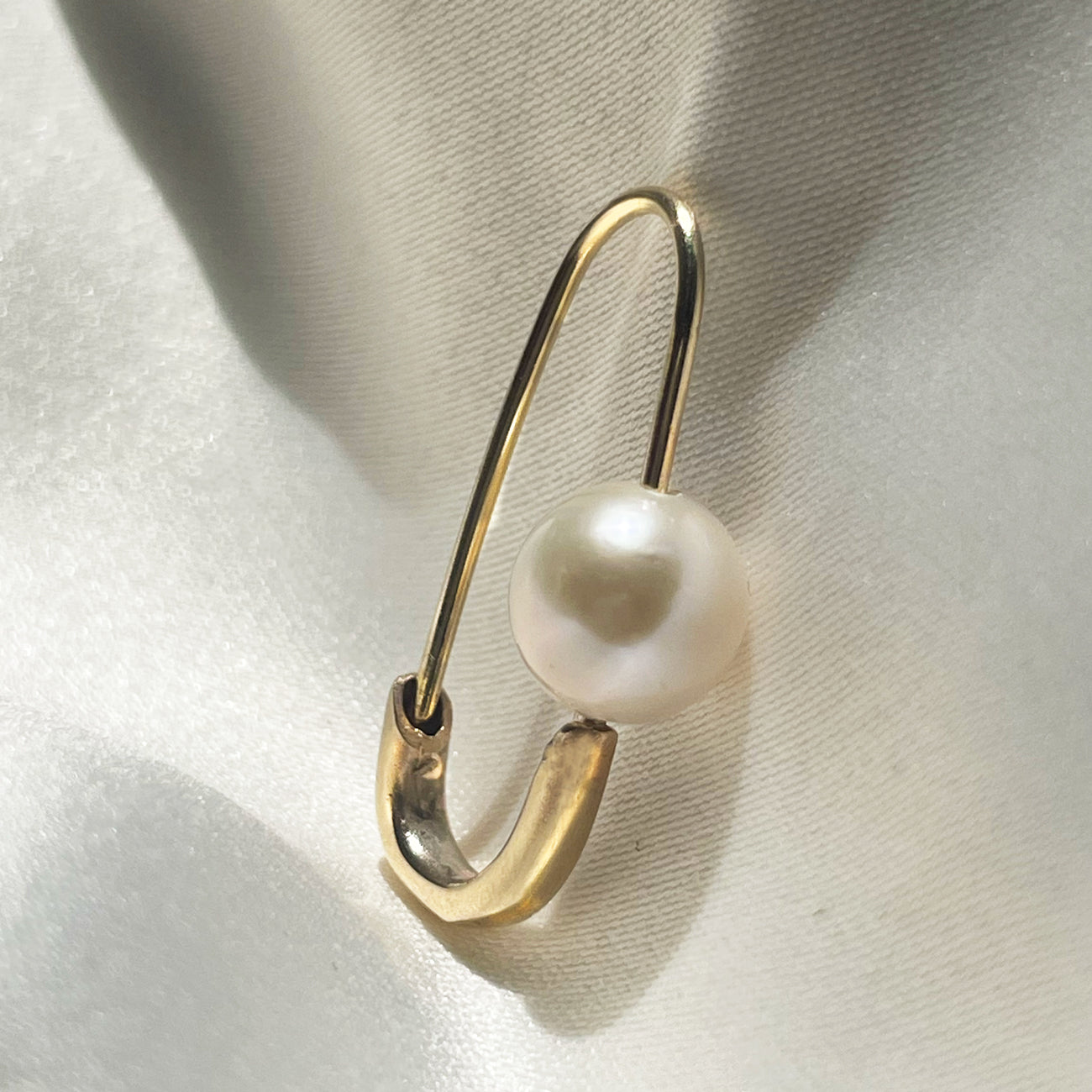 Classic Pearl Safety Pin Earring