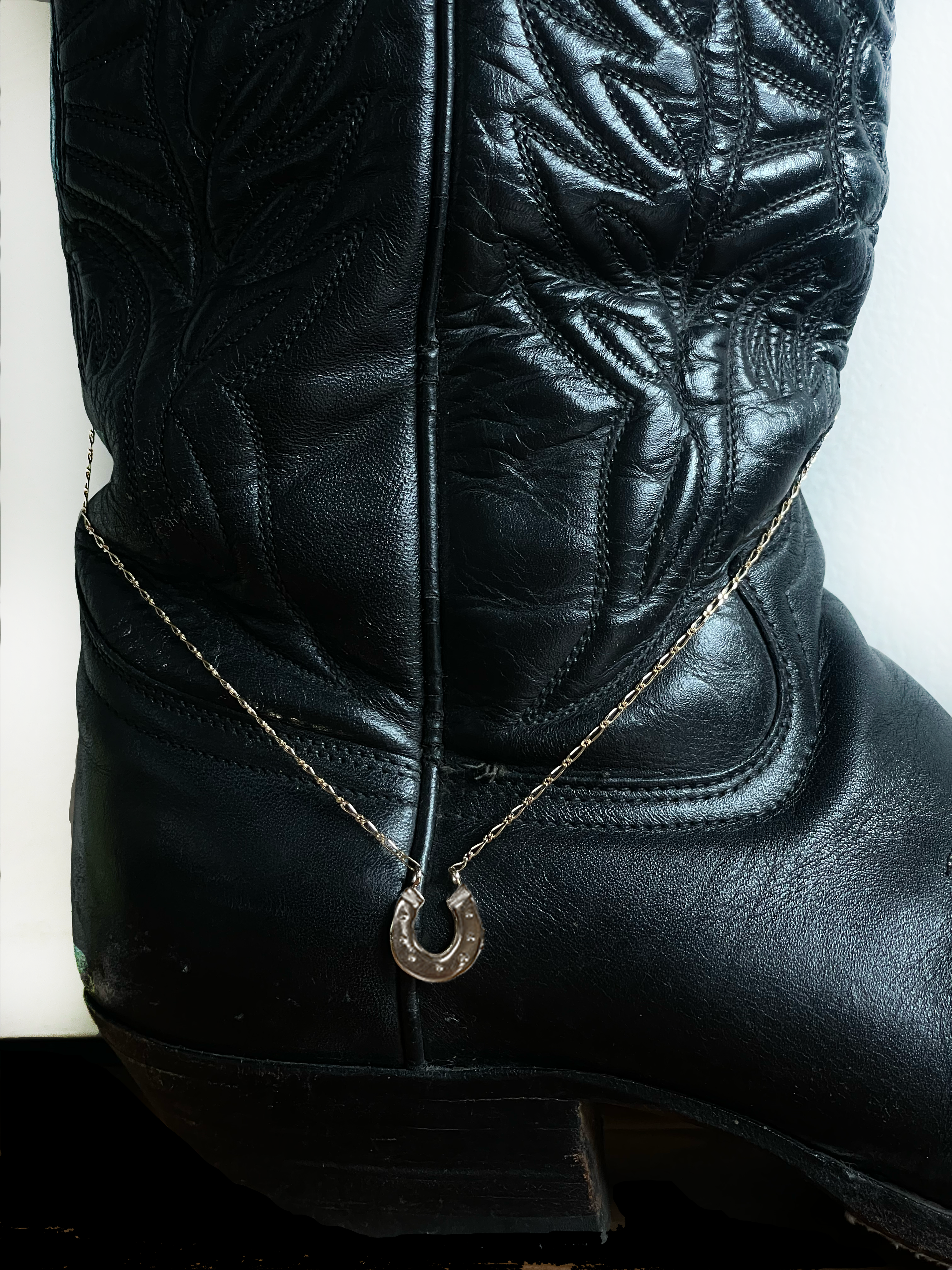 Horseshoe Necklace - Sterling Silver