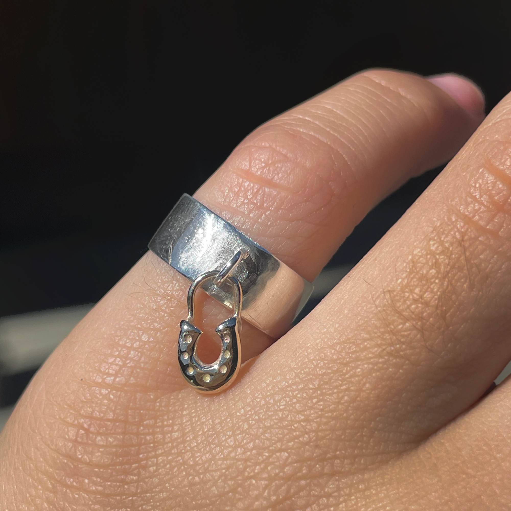 My Lucky Charm Horseshoe Ring - 9K Solid Gold