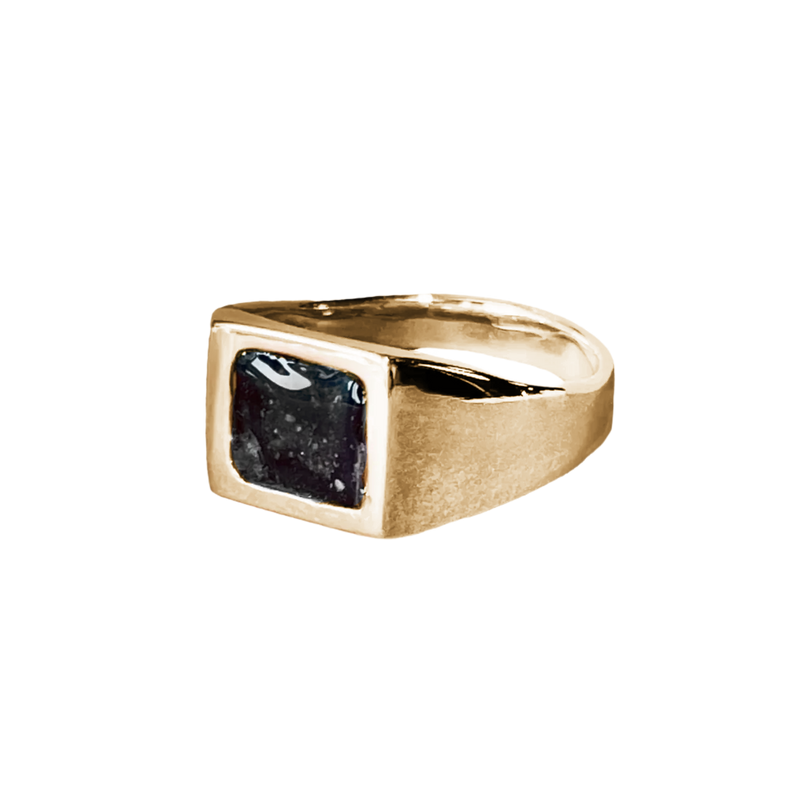 Memorial Signet Ring - 9K Solid Gold
