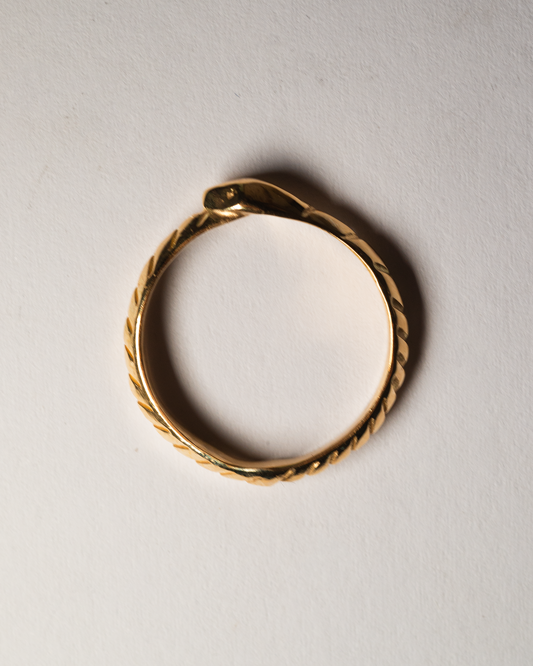 Knife's Edge Ouroboros Snake Ring - Solid 9K Gold