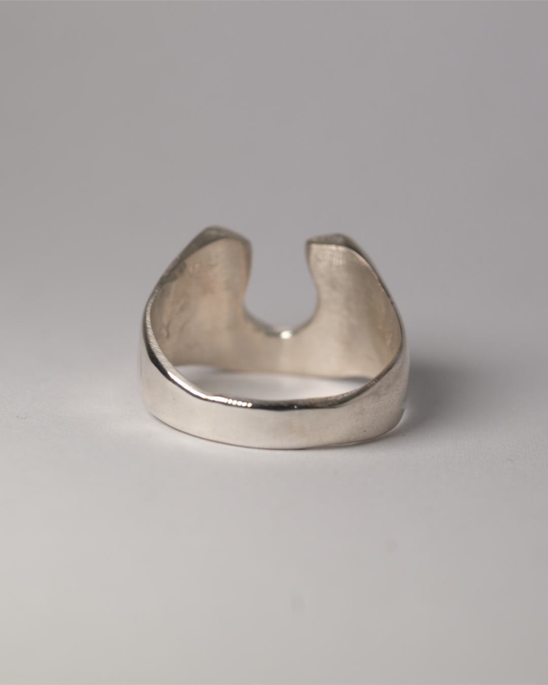 Horseshoe Signet - Sterling Silver