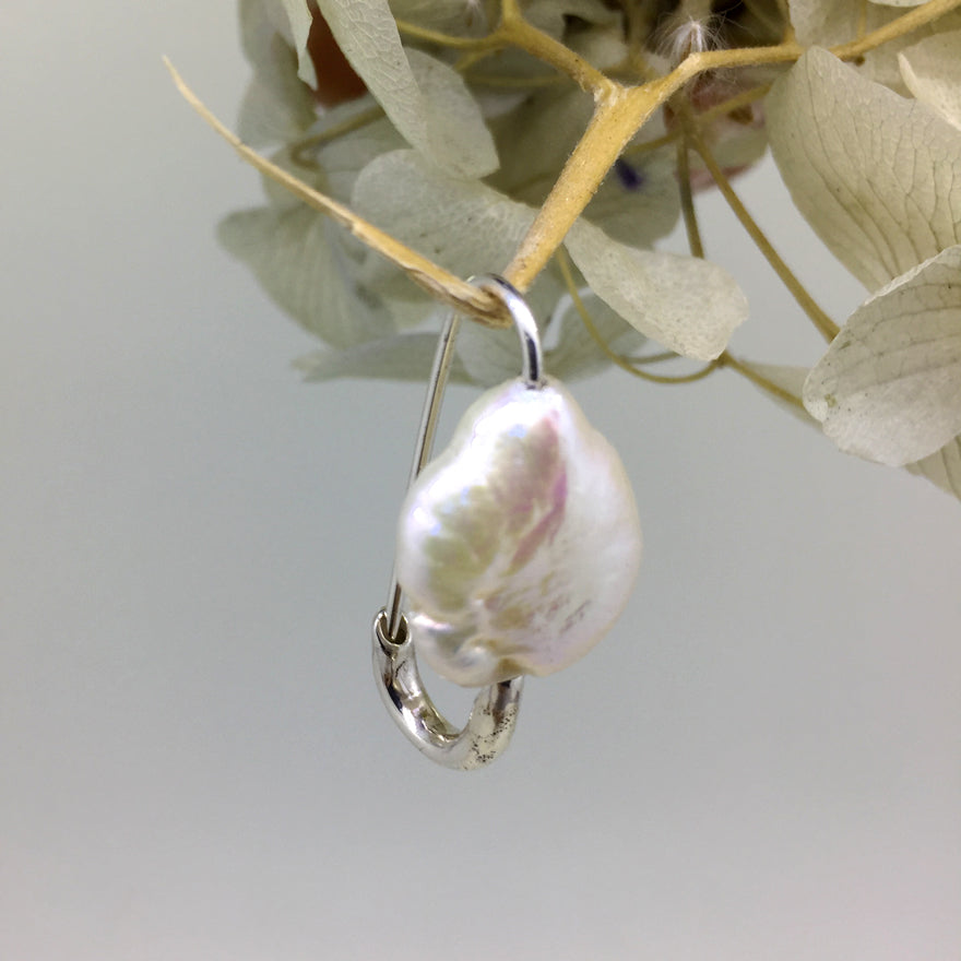 Freshwater Pearl Safety Pin Earring