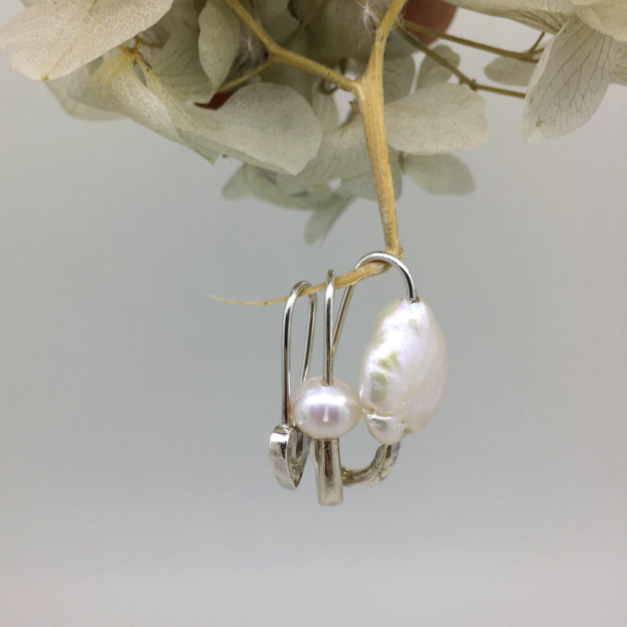 Freshwater Pearl Safety Pin Earring