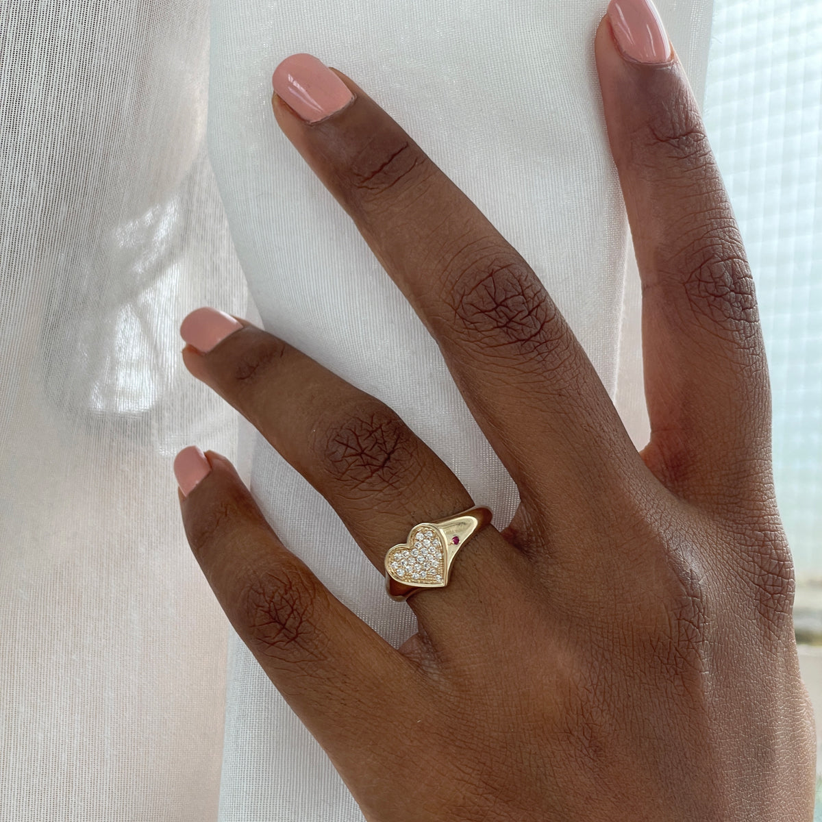 Pavé Diamond Bleeding Heart Ring - 9K Solid Gold