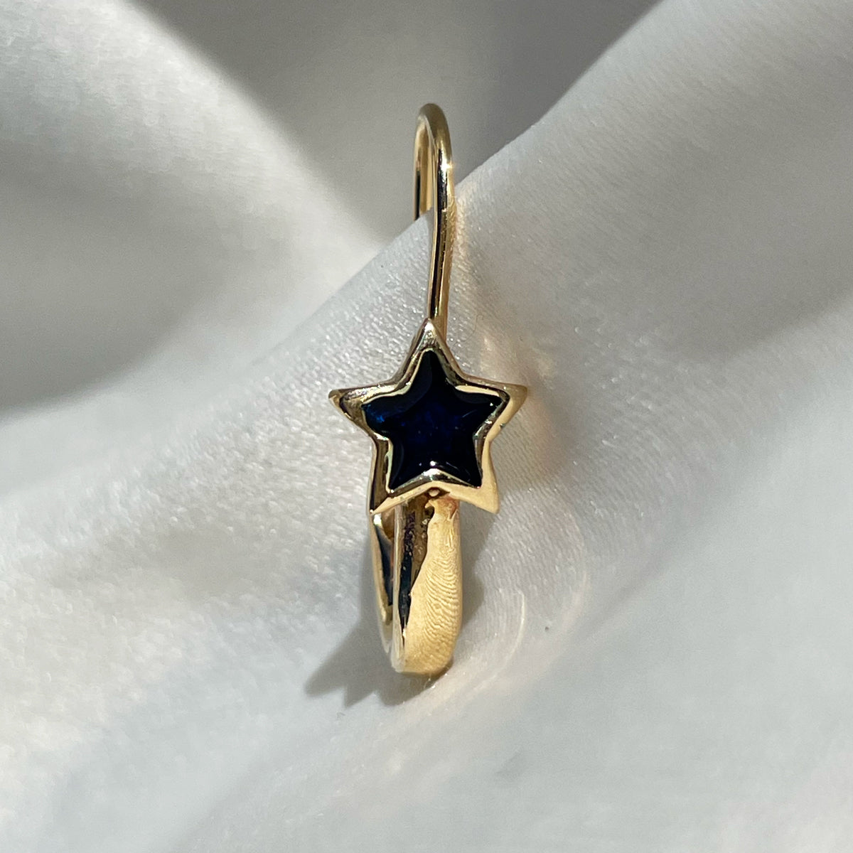 Mejuri safety cheap pin earrings
