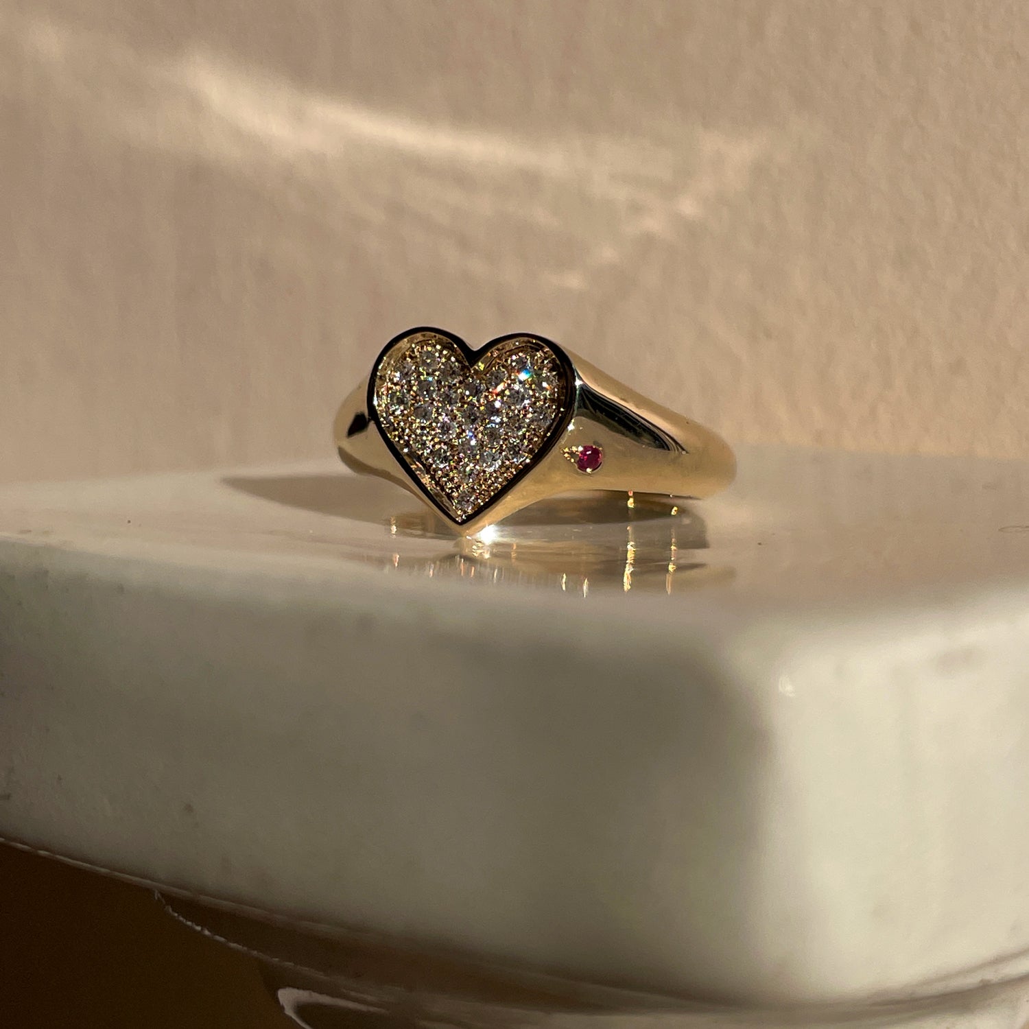 Pavé Diamond Bleeding Heart Ring - 9K Solid Gold
