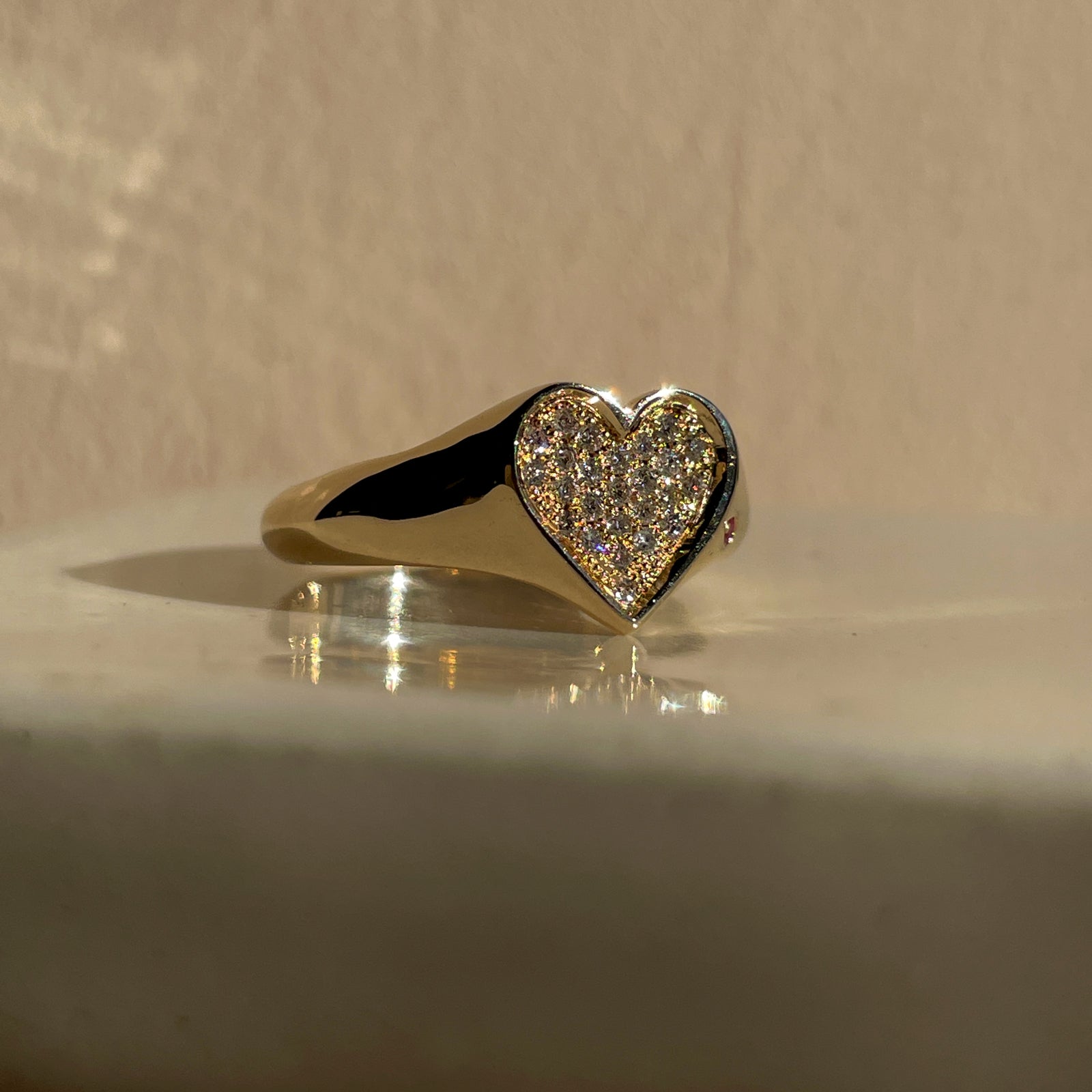 Pavé Diamond Bleeding Heart Ring - 9K Solid Gold