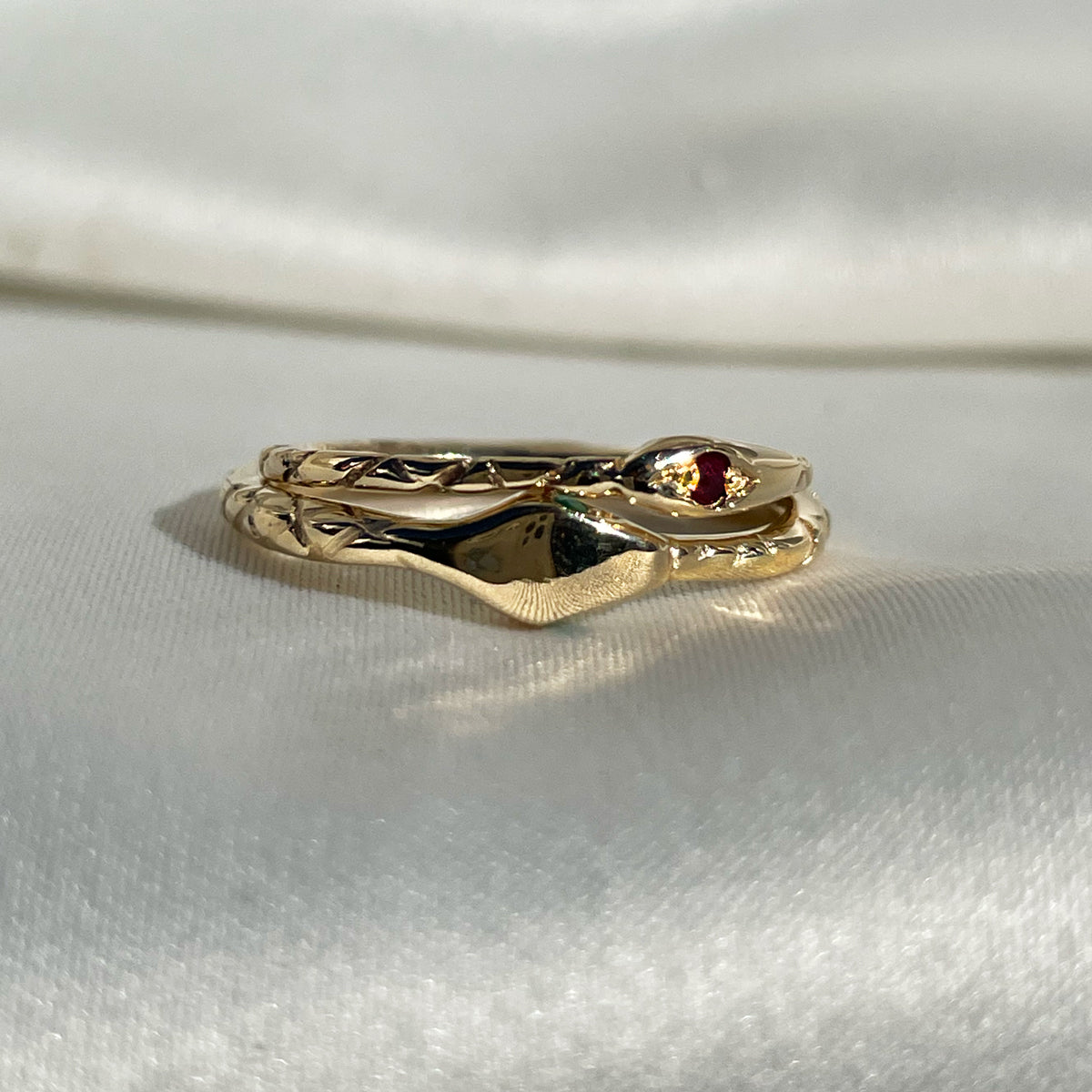 Vintage gold outlet snake ring