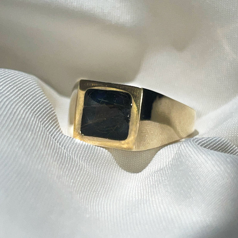Memorial Signet Ring - 9K Solid Gold