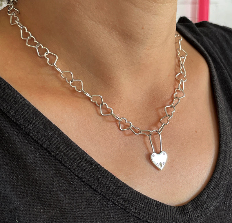Heart sales padlock choker
